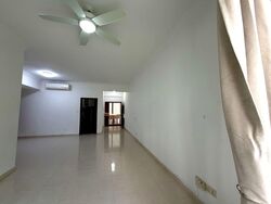Hillview Heights (D23), Condominium #556063471
